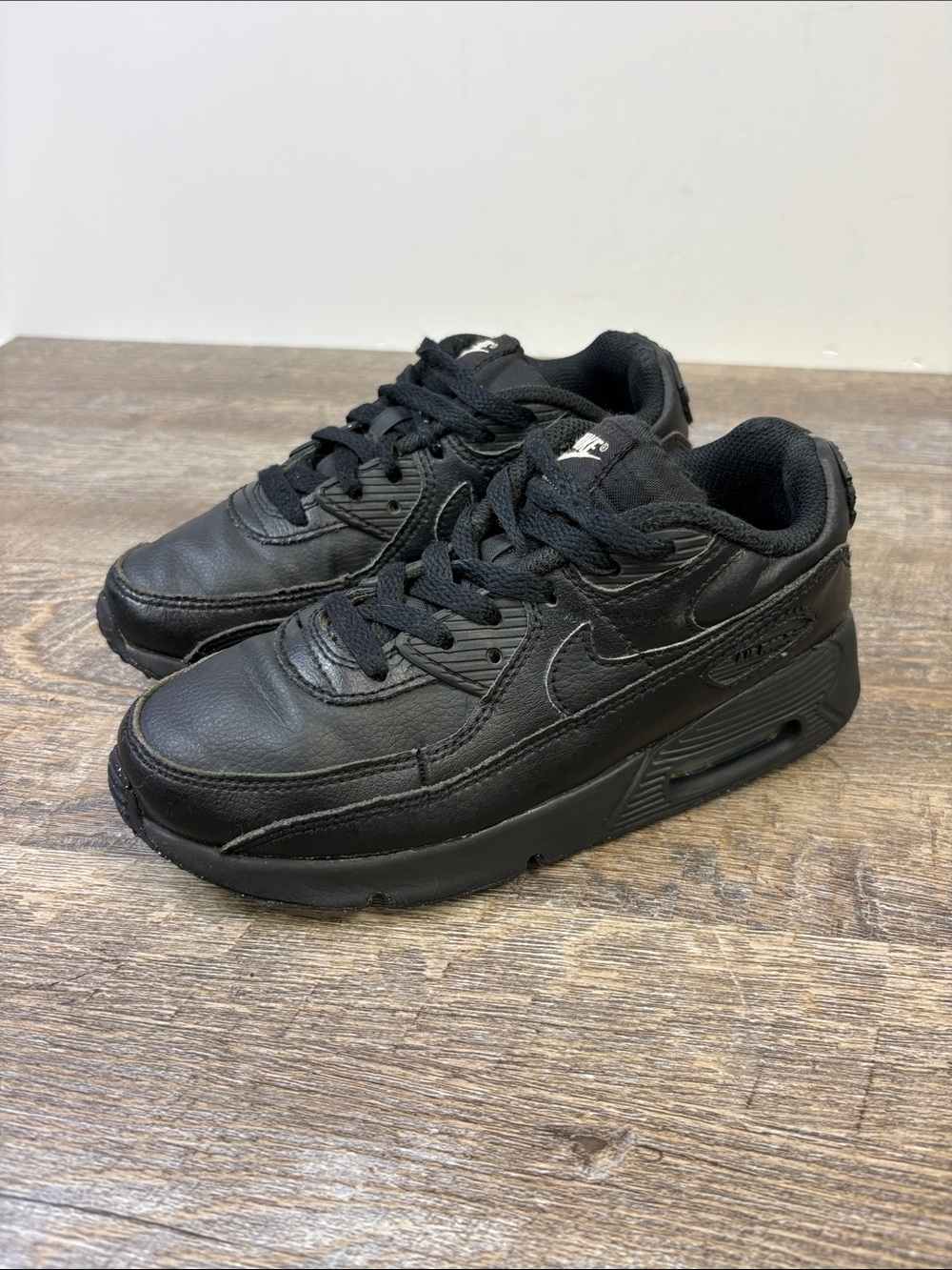 Nike Air Max 90 LTR Triple Black Leather Sneakers Youth Size 2Y